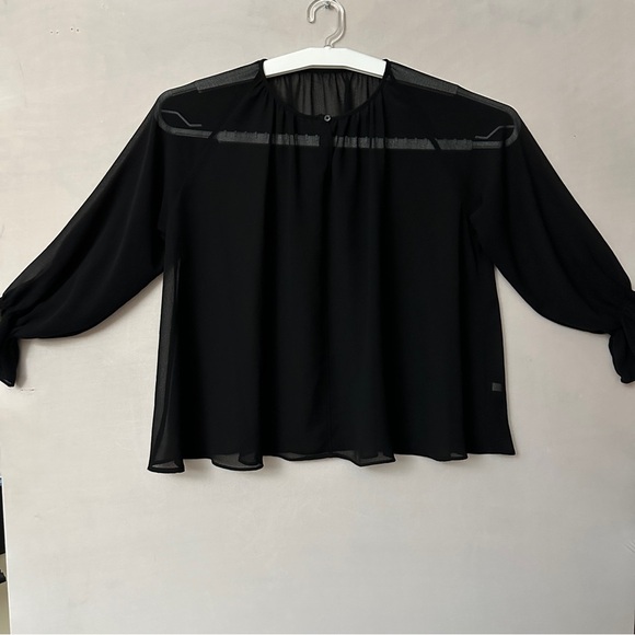 Uniqlo Black Sheer Women's Blouse - Picture 1 of 11